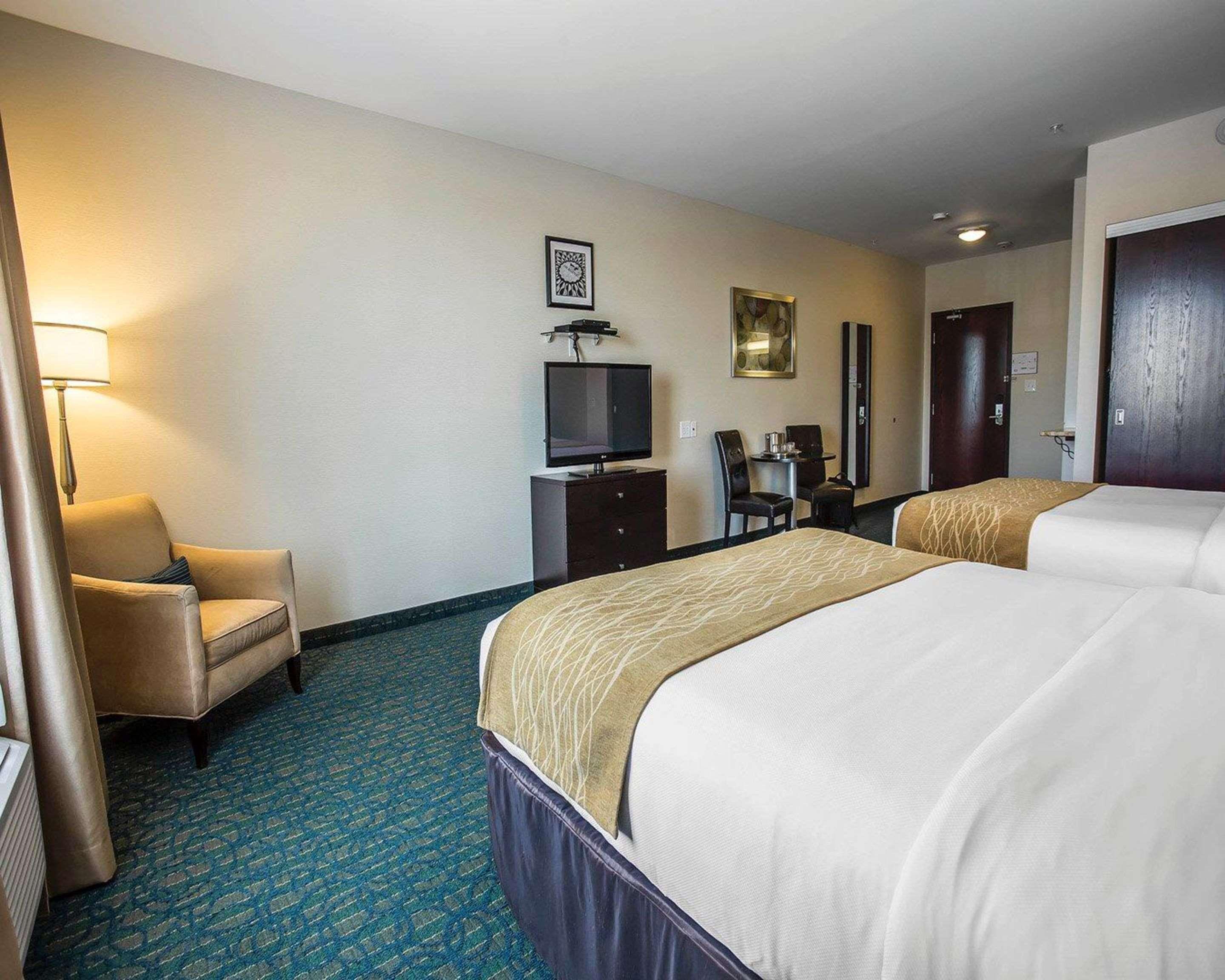 Comfort Hotel Bayer'S Lake Timberlea Extérieur photo