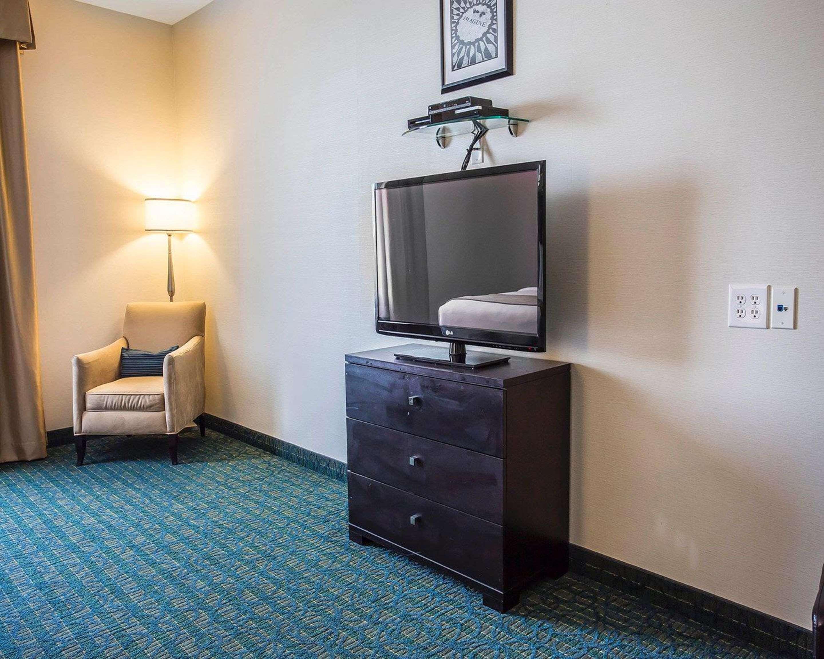 Comfort Hotel Bayer'S Lake Timberlea Extérieur photo
