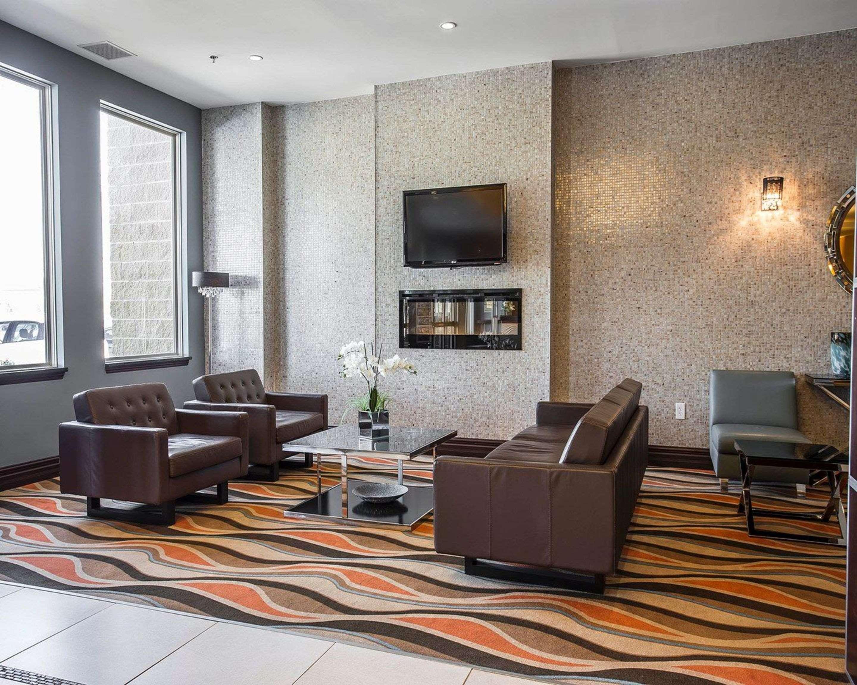Comfort Hotel Bayer'S Lake Timberlea Extérieur photo