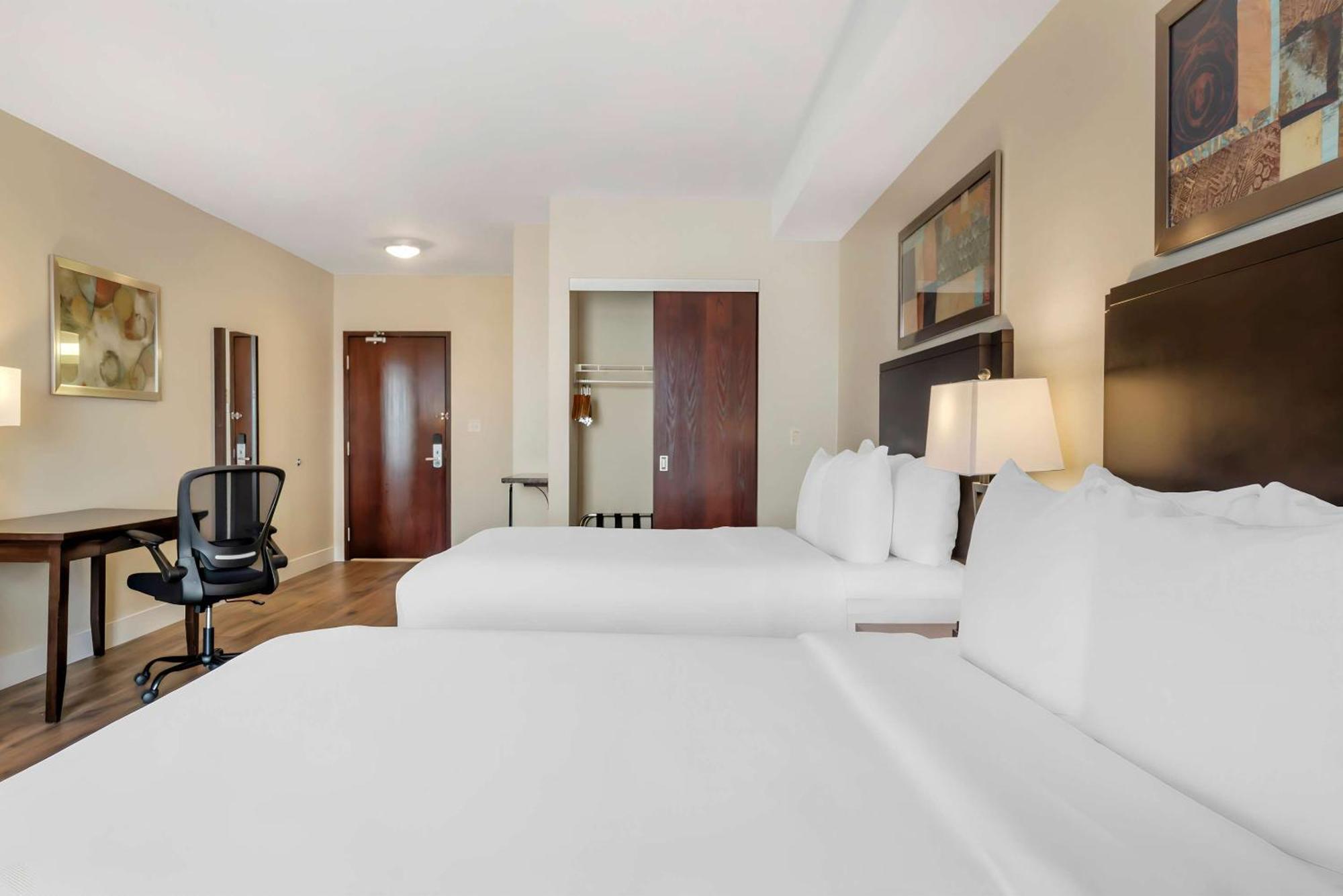 Comfort Hotel Bayer'S Lake Timberlea Extérieur photo