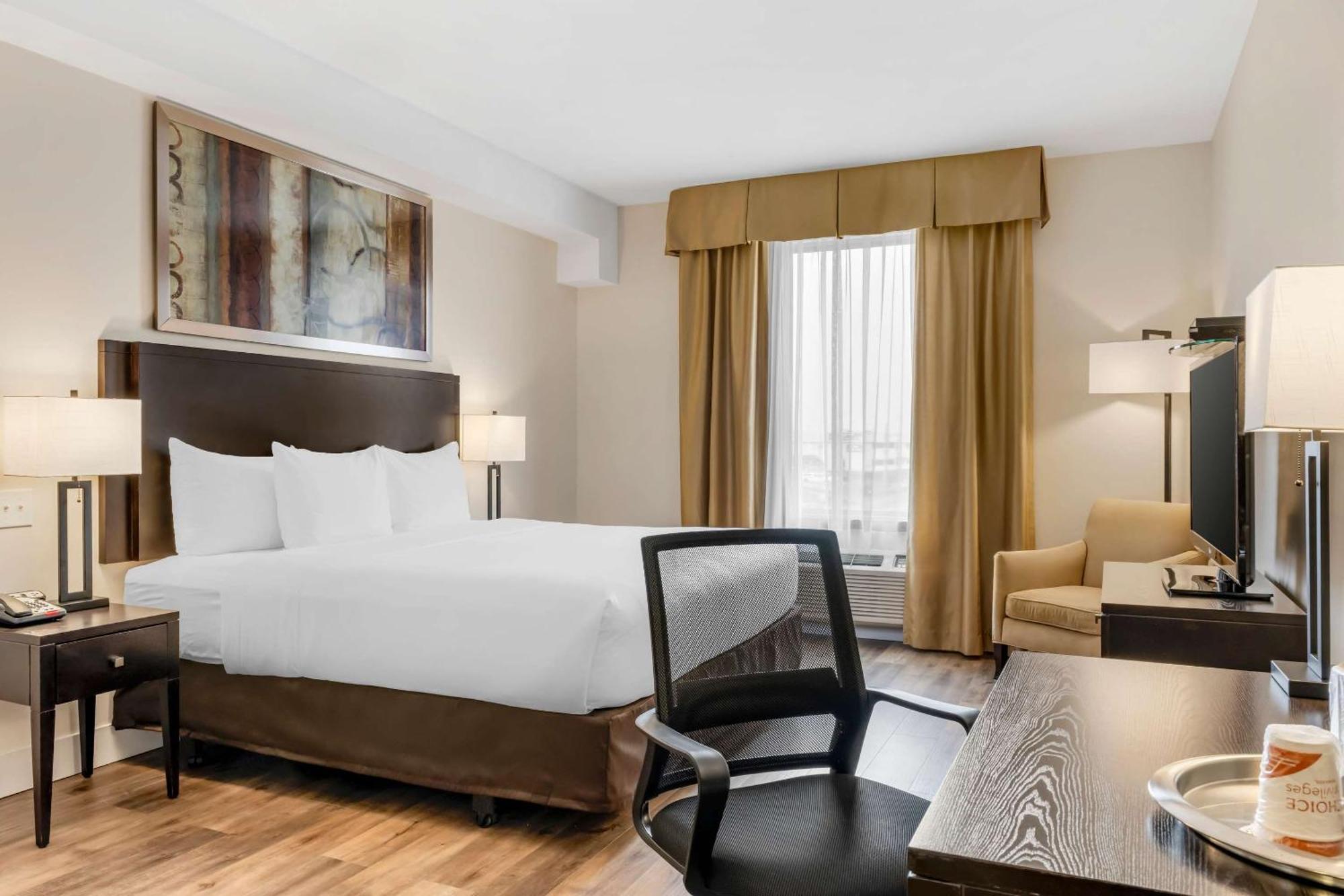 Comfort Hotel Bayer'S Lake Timberlea Extérieur photo