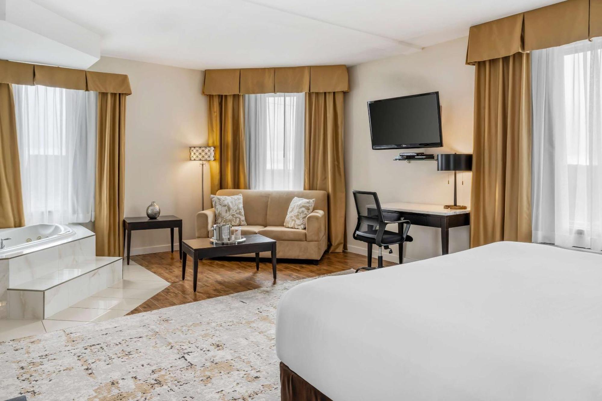Comfort Hotel Bayer'S Lake Timberlea Extérieur photo