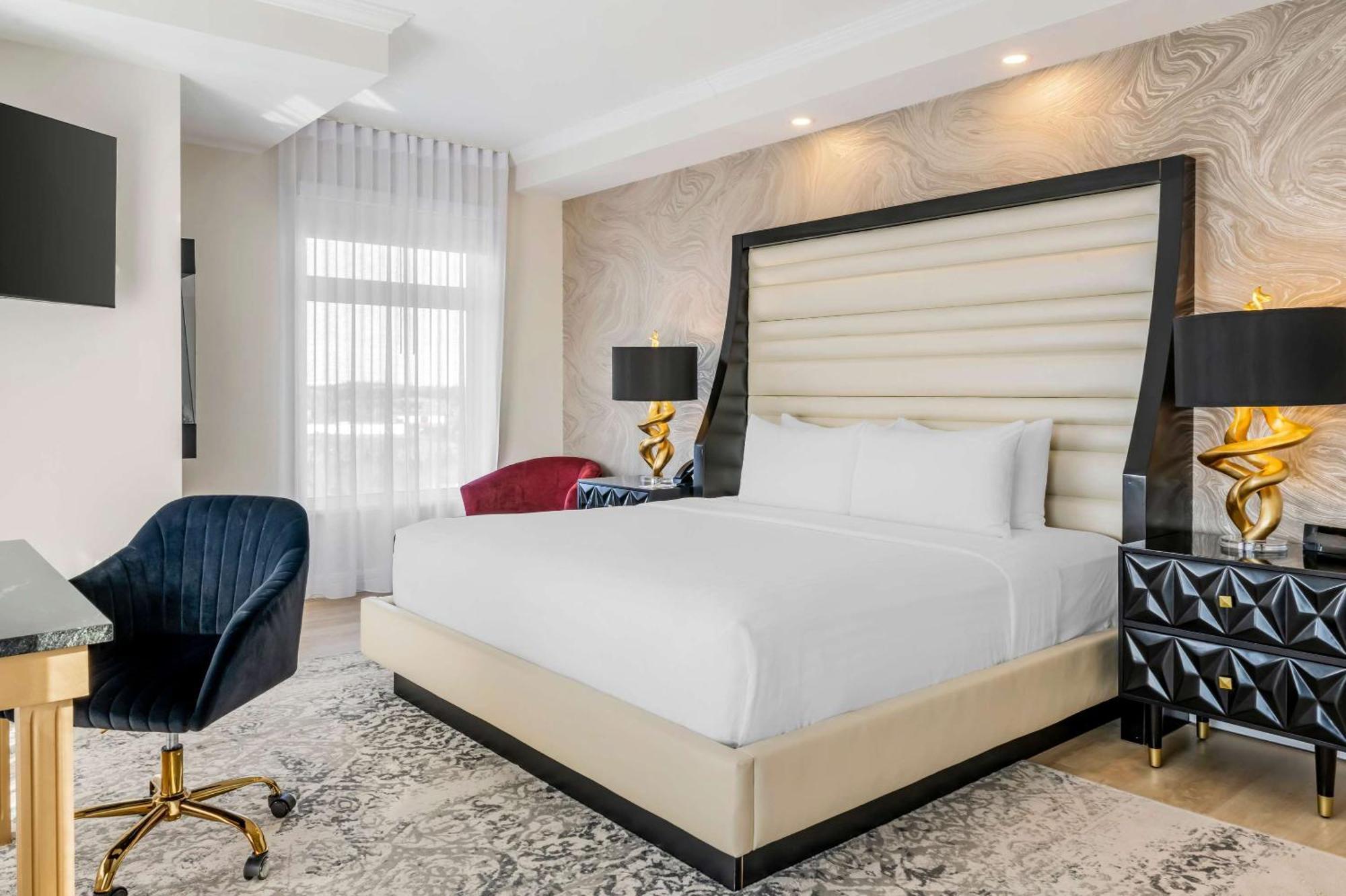 Comfort Hotel Bayer'S Lake Timberlea Extérieur photo
