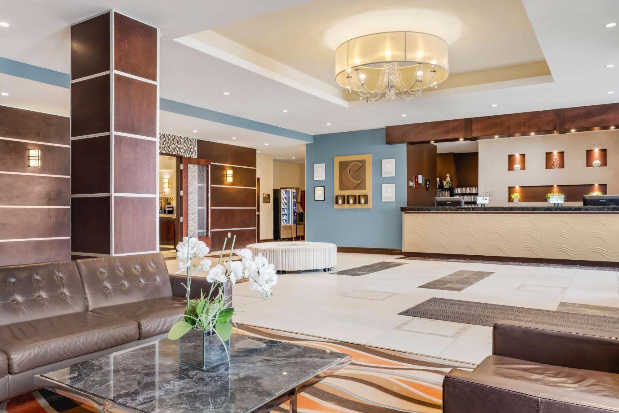 Comfort Hotel Bayer'S Lake Timberlea Extérieur photo