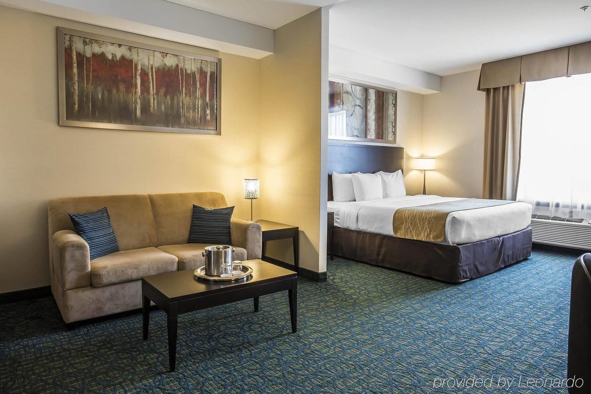 Comfort Hotel Bayer'S Lake Timberlea Extérieur photo